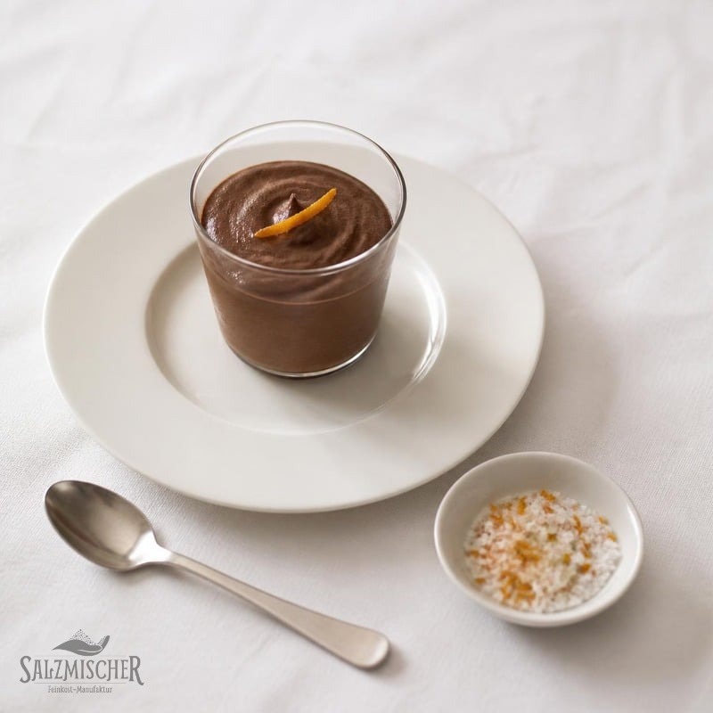 Schokoladenmousse mit Orangensalz