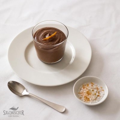 Schokoladenmousse mit Orangensalz