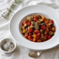Ratatouille mit Kräuter der Provence-Salz – Rezeptbild